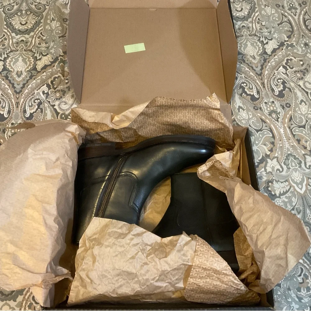 New Frye Sawyer Inside Zip 80304 Vintage Black Boots Mens Sz 8.5 M